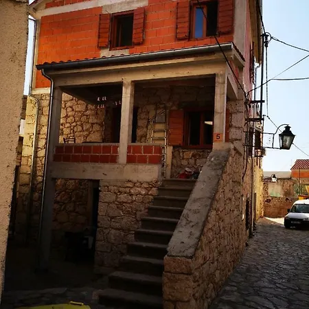 Contento Guest house Pakostane